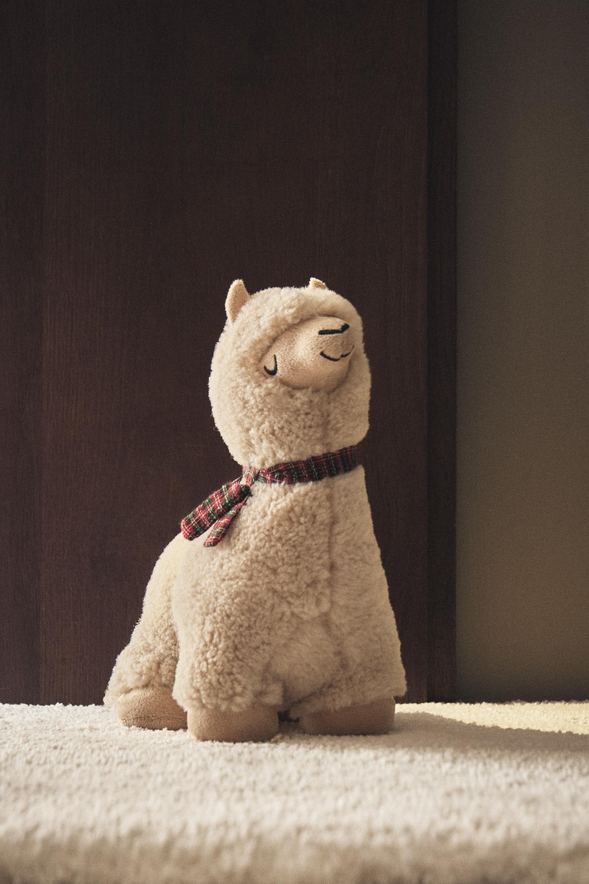 CHRISTMAS LLAMA DOORSTOP